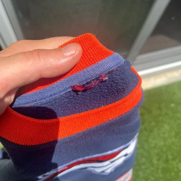 VTG 00s / Y2K NFL Denver Broncos Sweatshirt - Picture 4 of 4